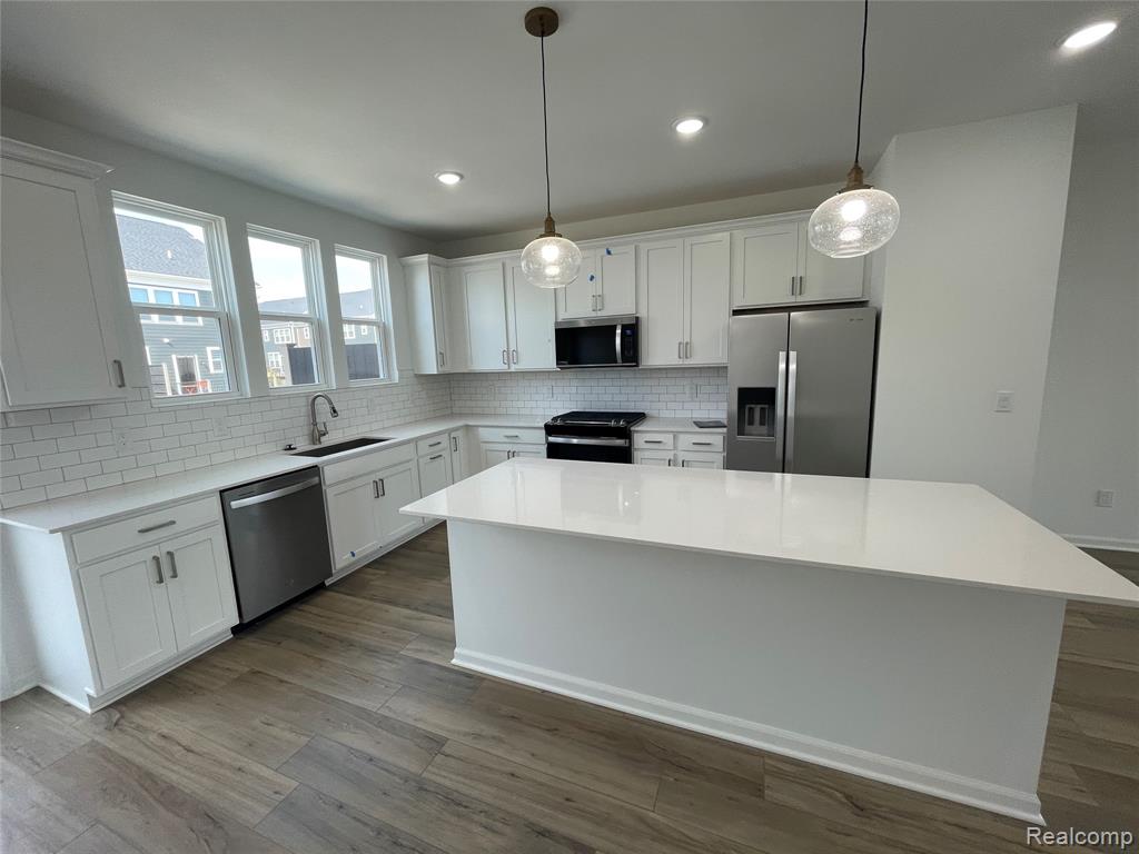 42921 Atwood Avenue, Novi, MI — Photo 11
