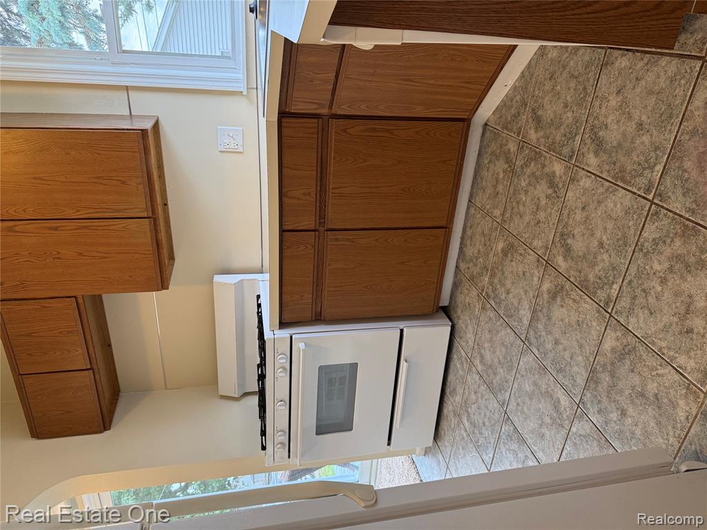 879 Highland Avenue, Lincoln Park, MI 48146 — Photo 14