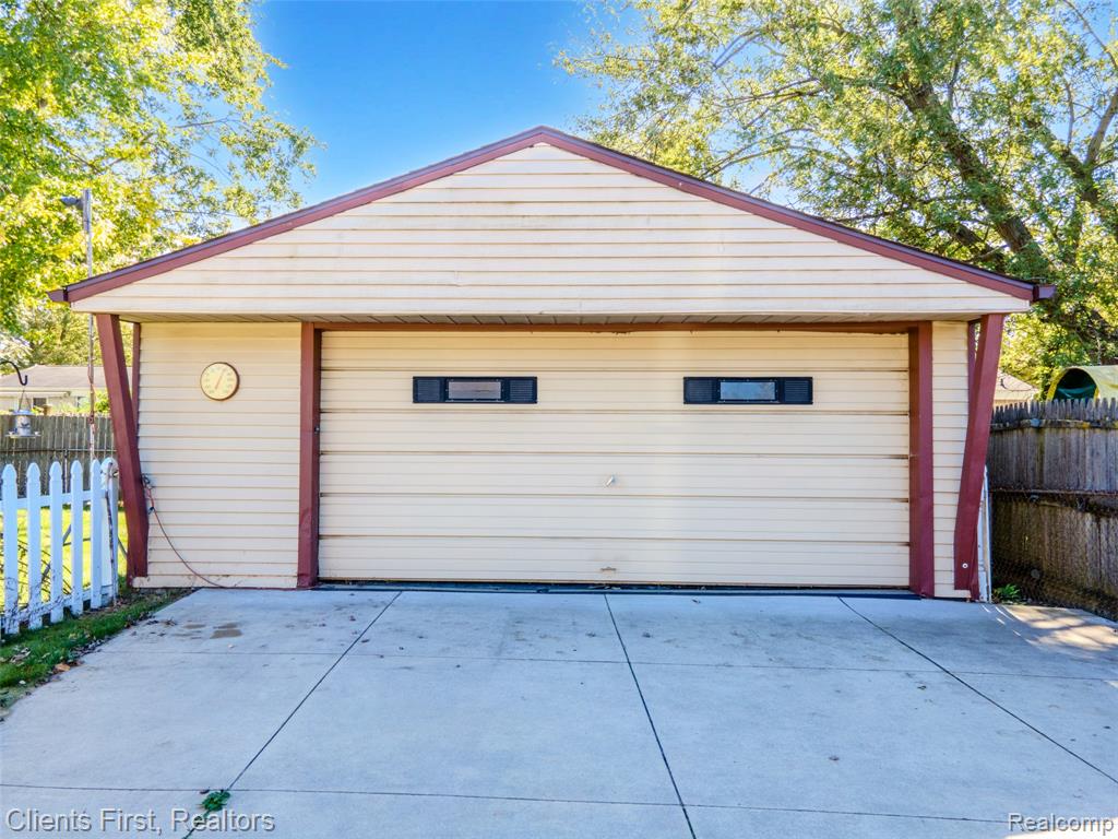 41527 Hamlin Street, Belleville, MI 48111 — Photo 39
