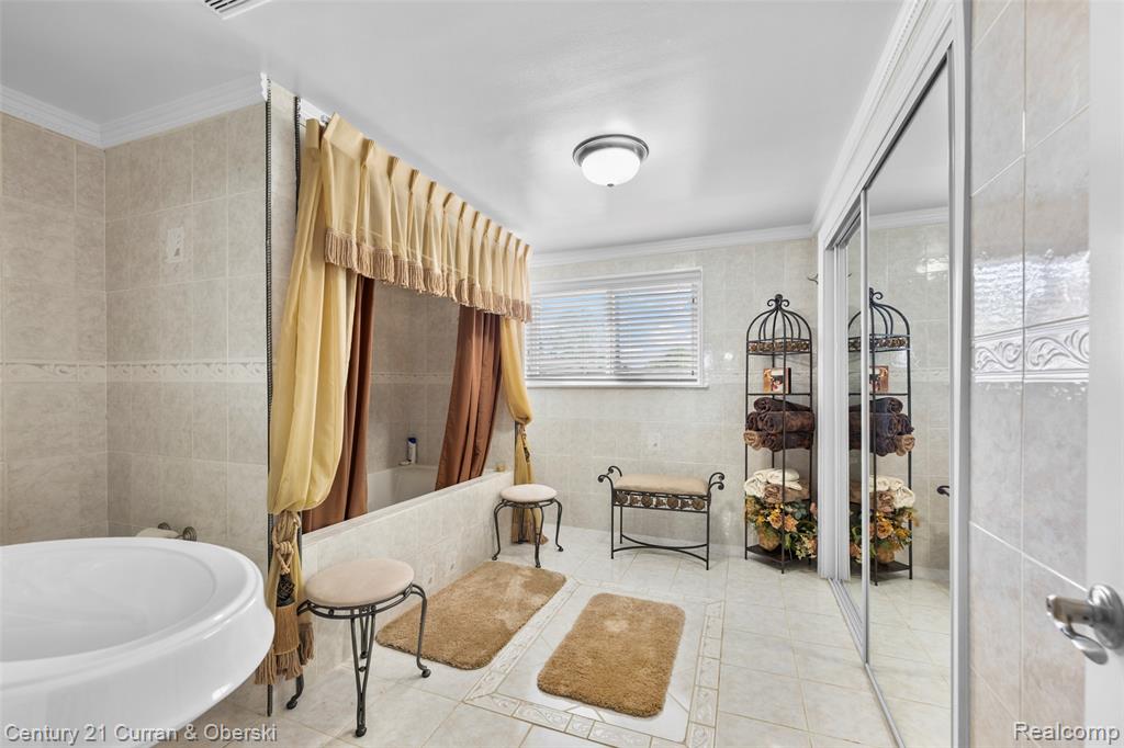 741 Berwyn Street, Dearborn Heights, MI 48127 — Photo 31