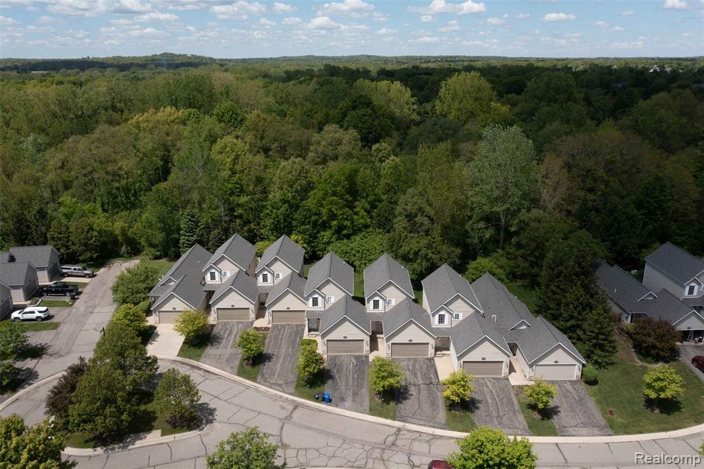 5058 Clintonville Pines Drive, Clarkston, MI — Photo 33