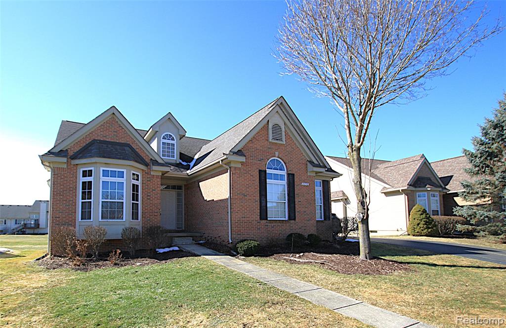11152 Woodfield Parkway, Grand Blanc, MI 48439 — front exterior