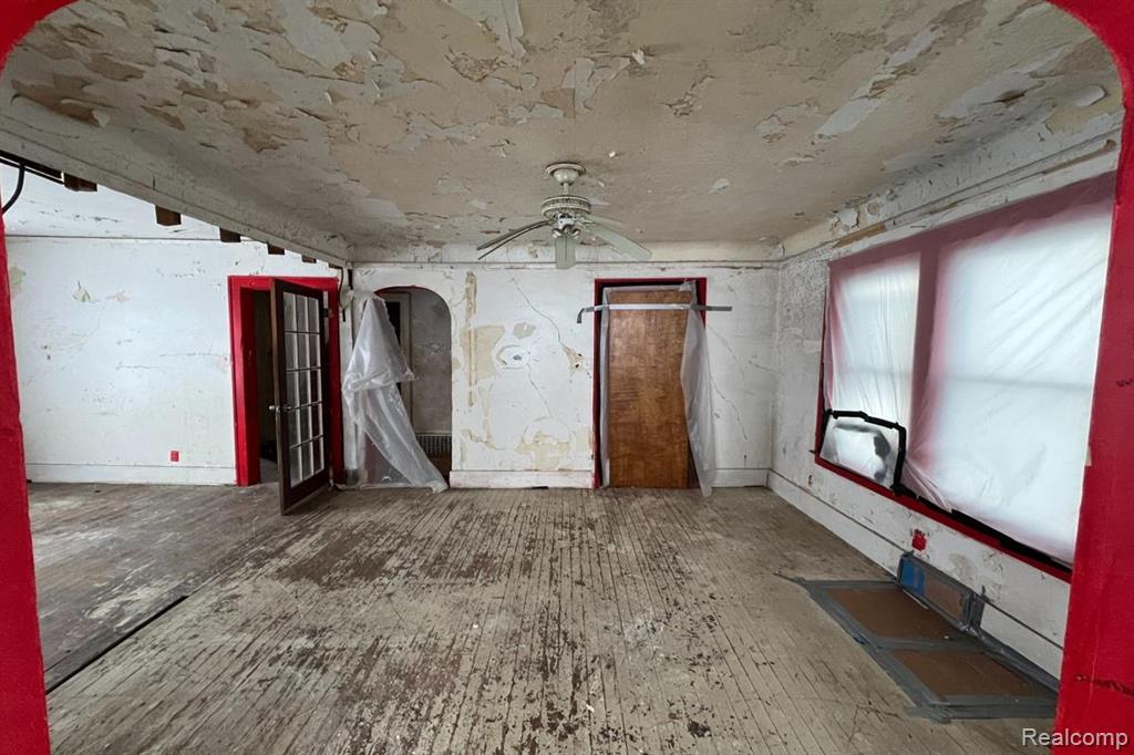 9138 Fischer Street, Detroit, MI 48213 — Photo 6