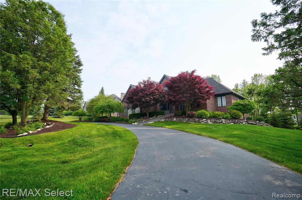 8320 MISTY, Grand Blanc, MI 48439 — Photo 14