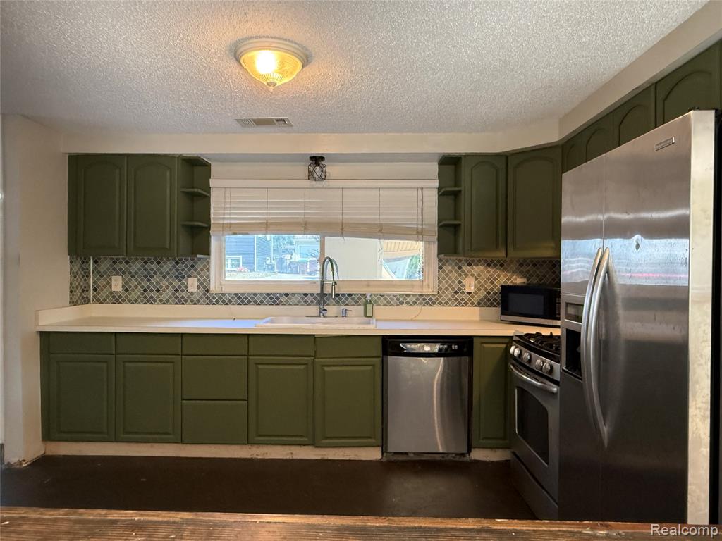 31666 E Ditner Drive, Rockwood, MI — Photo 3