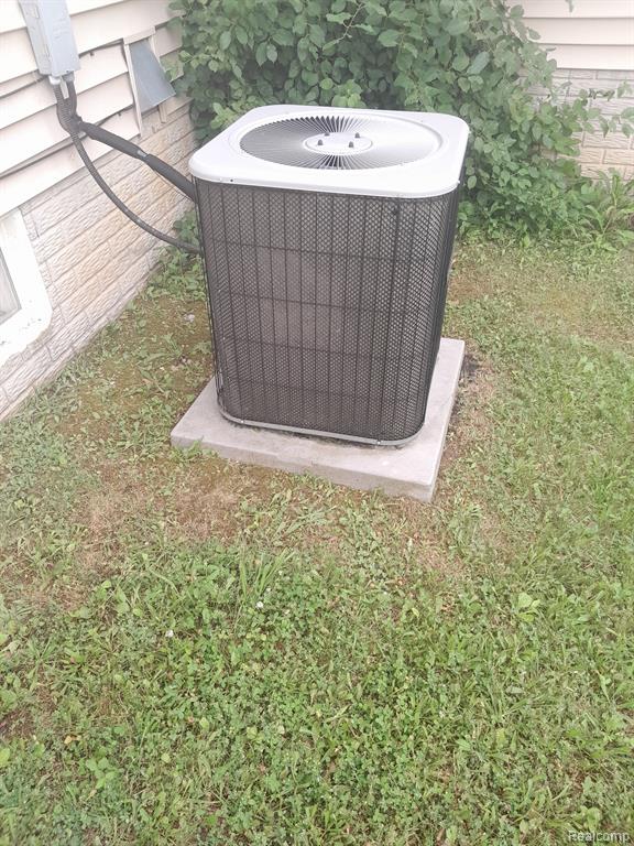 4468 MARKET PLACE, Flint, MI 48506 — Photo 30