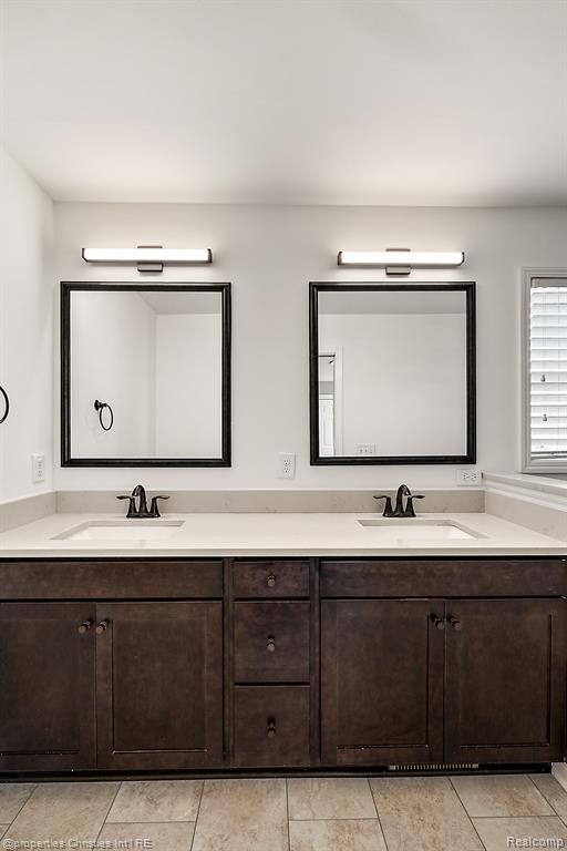 4125 S Newton Road, Commerce Twp, MI 48390 — Photo 23