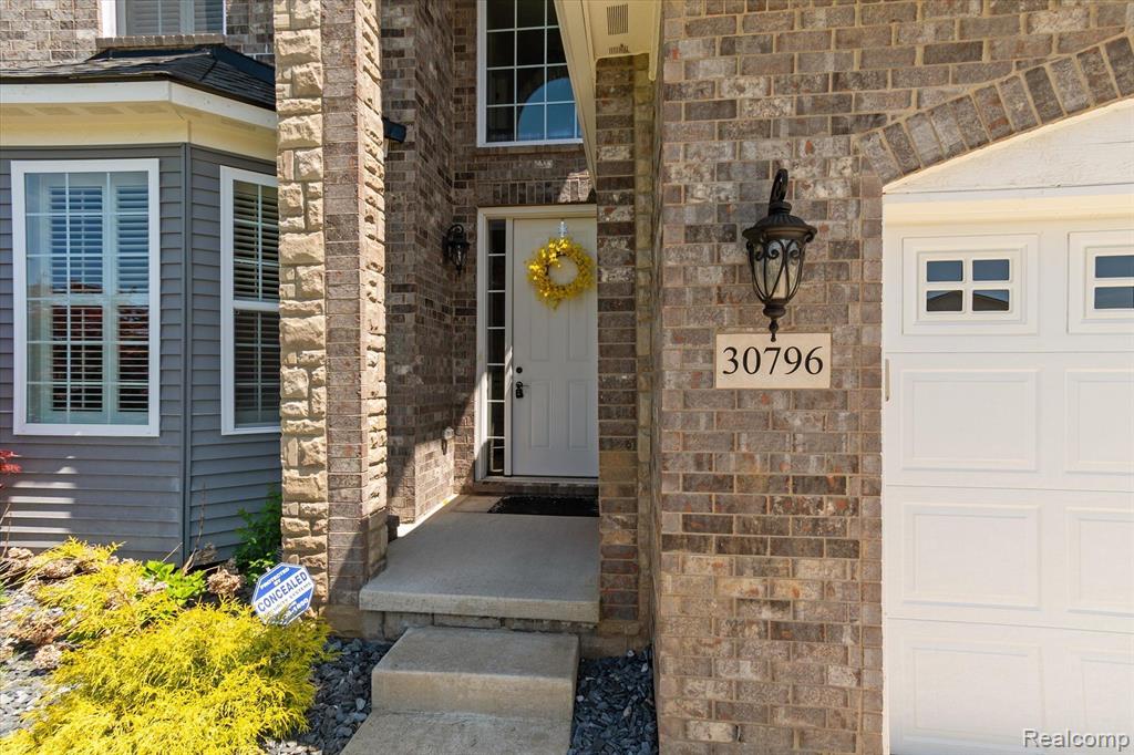 30796 Asbury Hill Drive, New Hudson, MI 48165 — Photo 3