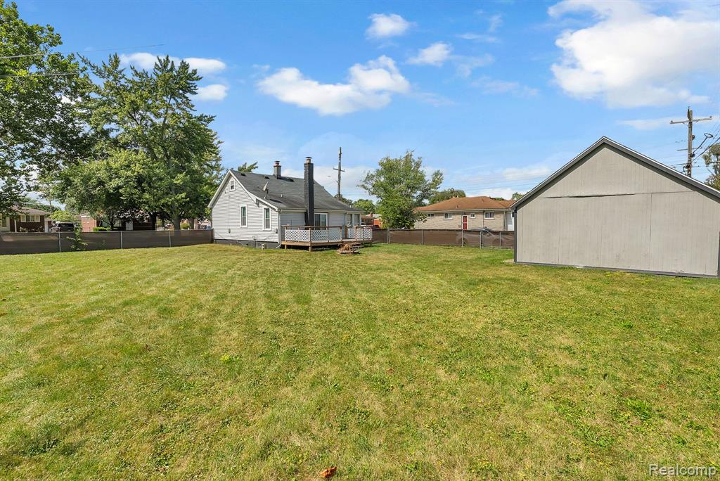 4401 Katherine Street, Dearborn Heights, MI 48125 — Photo 6