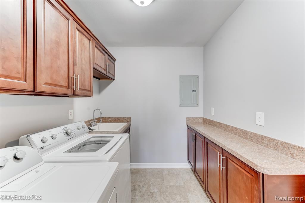 547 S Hawthorne Street, Westland, MI 48186 — Photo 25