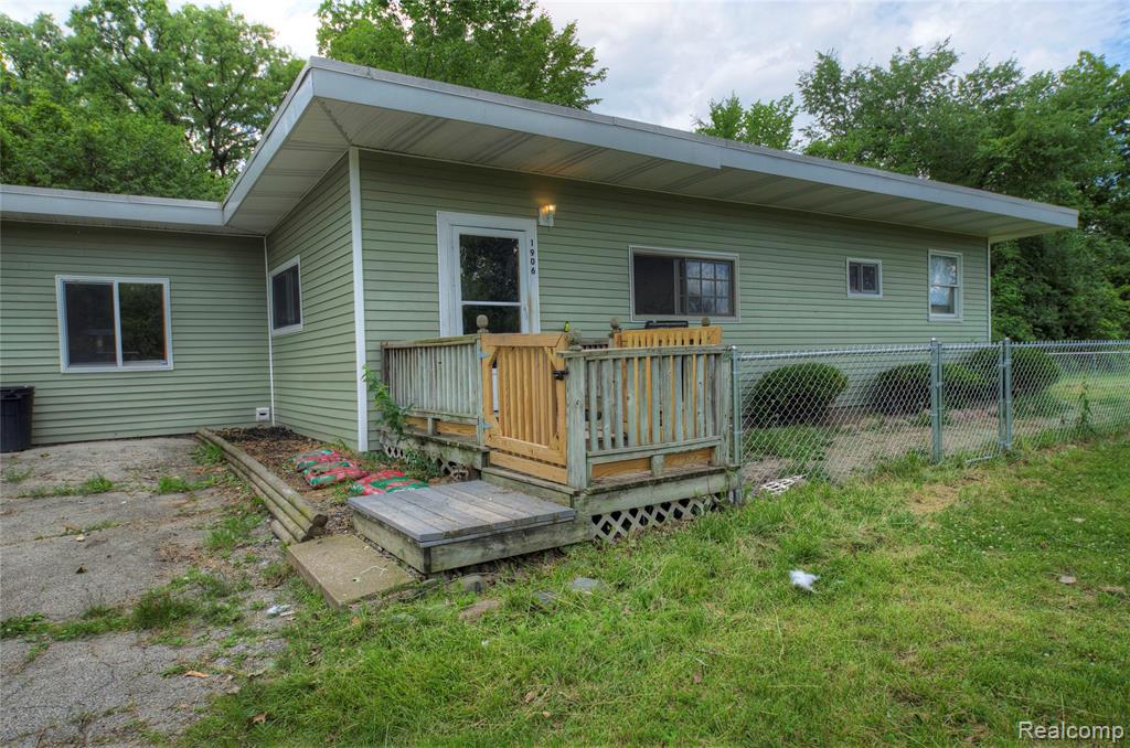1906 Banner Road, Saginaw, MI 48601 — Photo 33