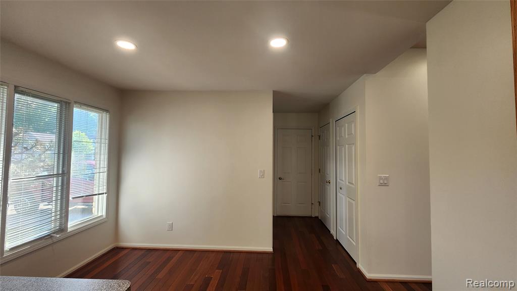 40201 RIVERBEND Drive, Sterling Heights, MI 48310 — Photo 12