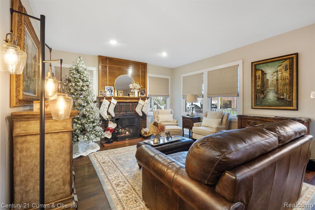634 S HARVEY Street, Plymouth, MI 48170 — Photo 9
