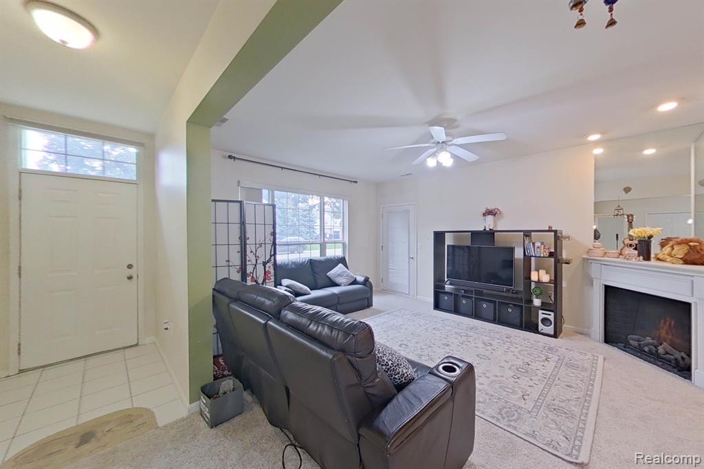 27104 CHESAPEAKE Circle, Walled Lake, MI 48390 — Photo 8