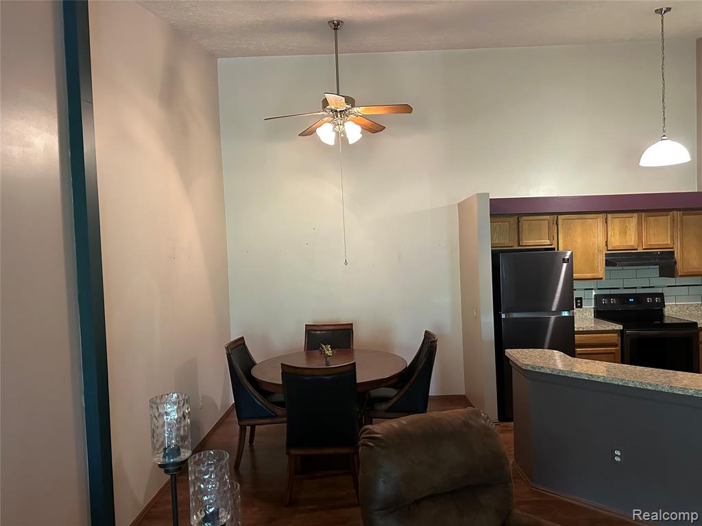 61290 Greenwood Drive, 94, South Lyon, MI 48178 — Photo 10