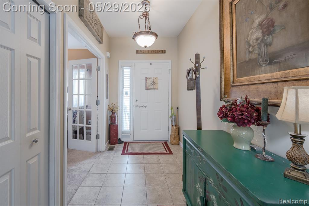 2740 Diane Marie Court, Waterford, MI 48329 — Photo 6