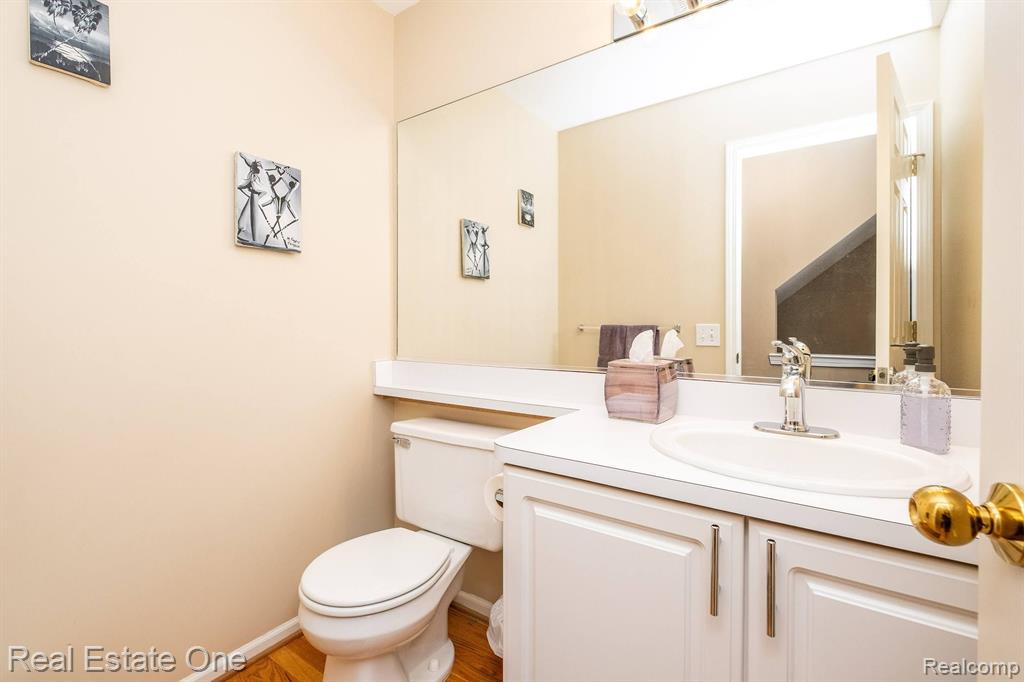 7265 WILLOW OAK Drive, West Bloomfield, MI 48324 — Photo 20