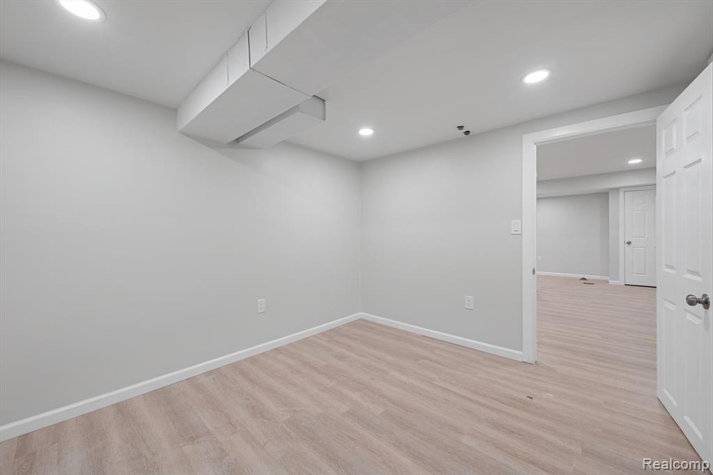 5232 Dickson Drive, Sterling Heights, MI 48310 — Photo 35