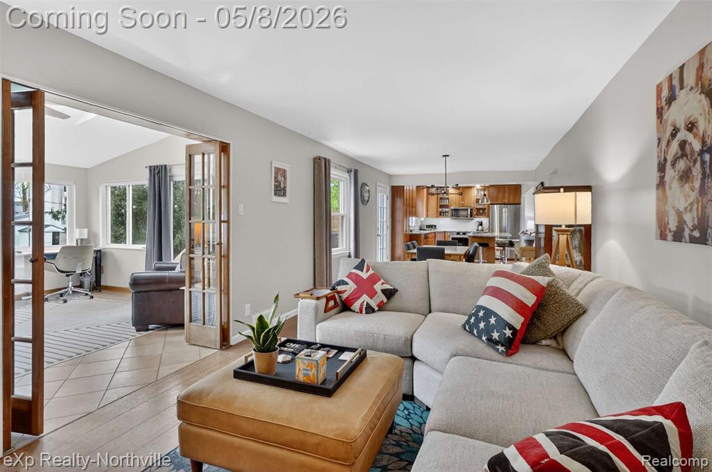 24168 Saint Mary Court, Farmington, MI 48336 — Photo 26