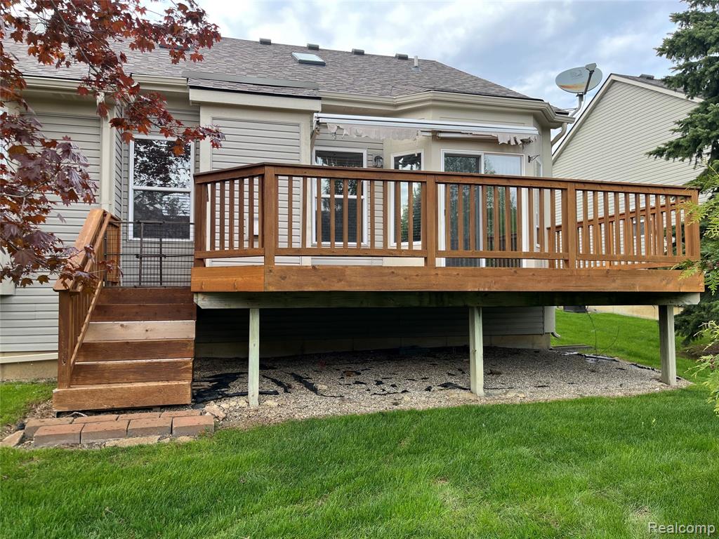 828 Woodhaven Drive, Commerce Twp, MI 48390 — Photo 41