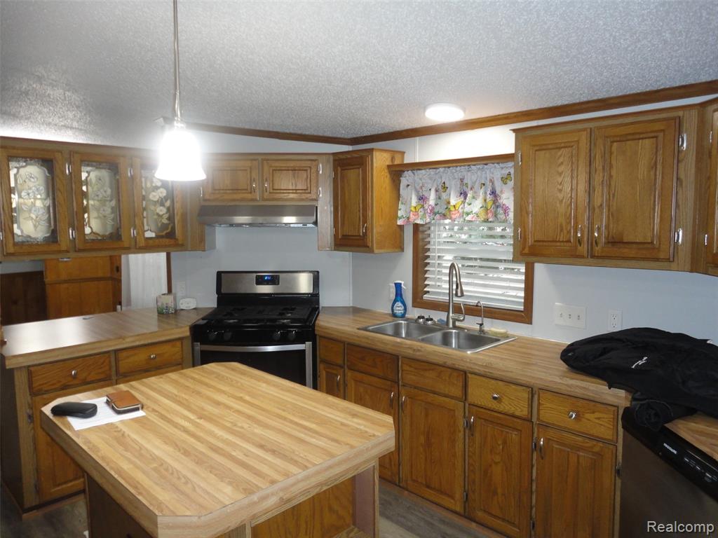 423 Glasgow, Temperance, MI 48182 — Photo 8