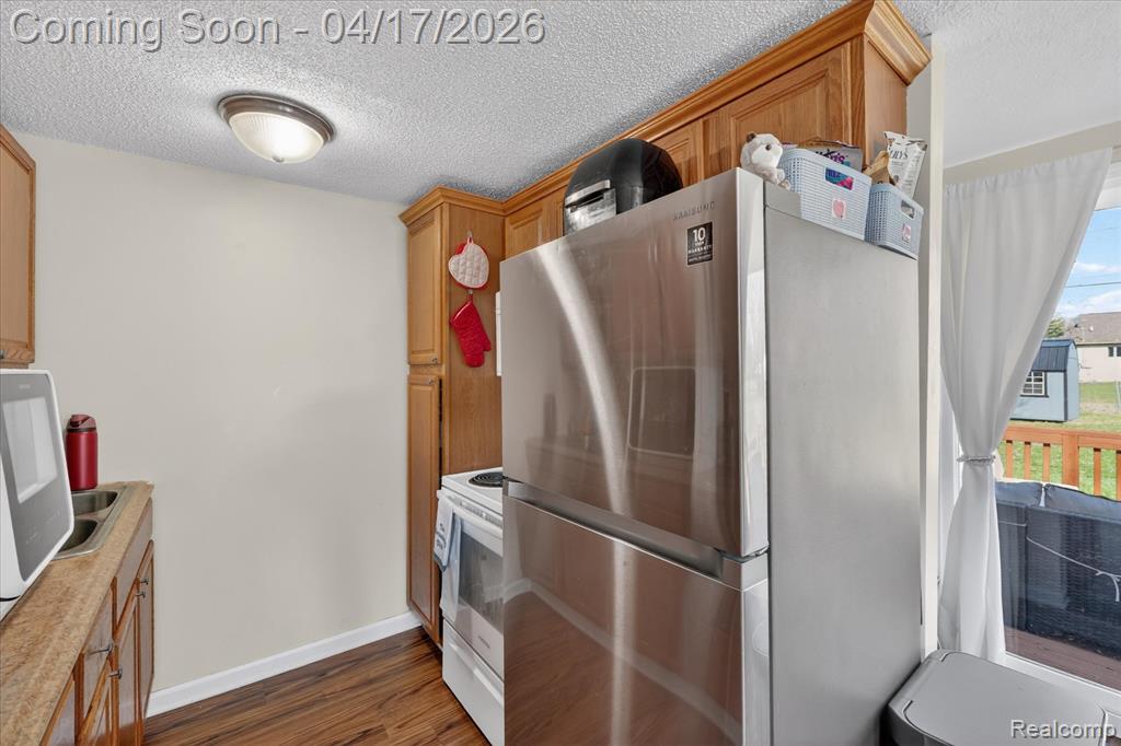 102 S Matteson Street, Capac, MI 48014 — Photo 18
