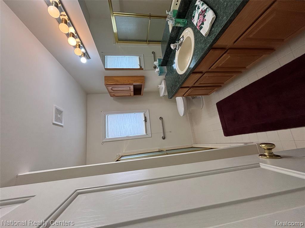 51 Mill Creek Avenue, Lapeer, MI 48446 — Photo 19