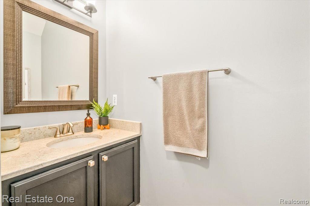 39492 ROCKCREST Lane, Northville, MI 48168 — Photo 23