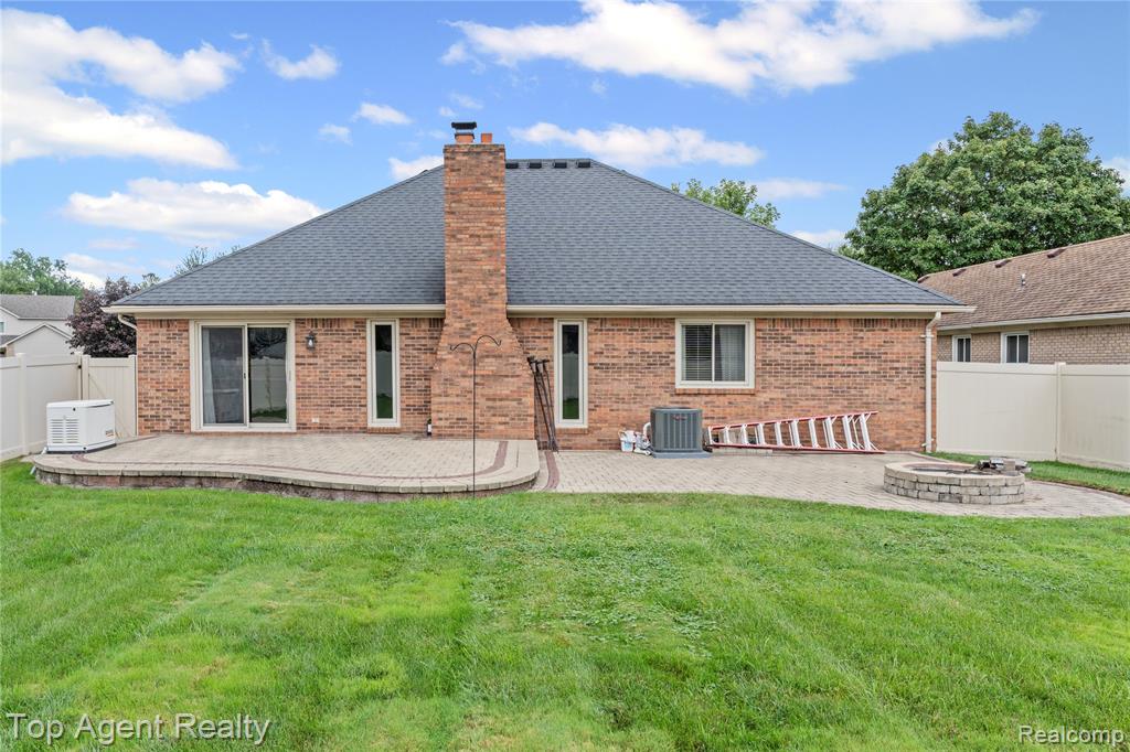 46891 Meadowview Court, Shelby Twp, MI 48317 — Photo 32