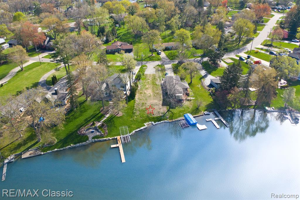 2191 Shankin Drive, Wolverine Lake, MI 48390 — Photo 18