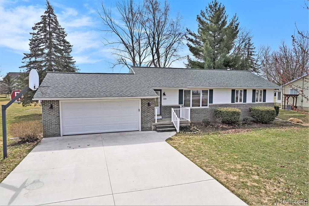 6040 E HILL Road, Grand Blanc, MI 48439 — Photo 22