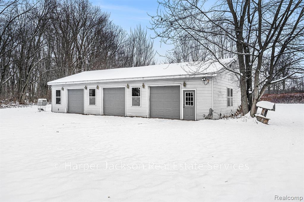 11637 E Lansing Road, Durand, MI 48429 — Photo 5