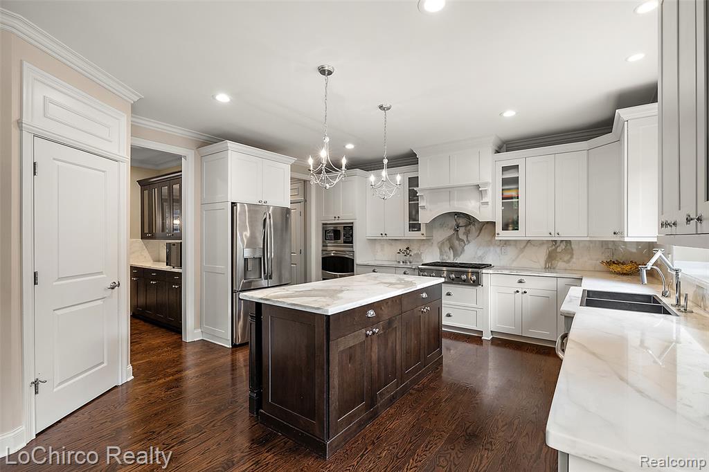 55223 Meadow Ridge Court, Shelby Twp, MI 48316 — Photo 22