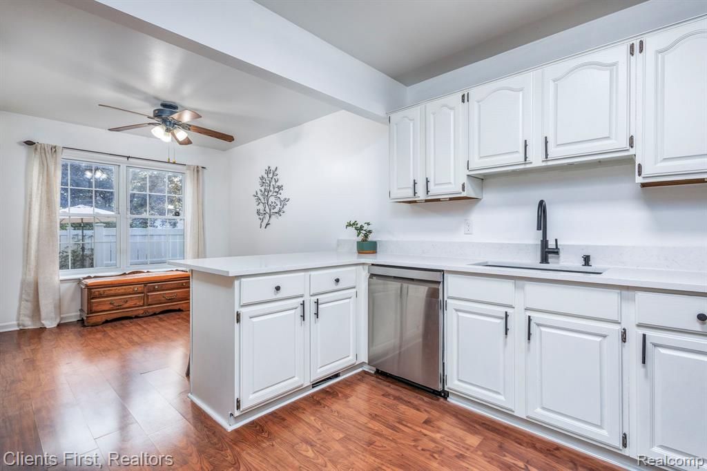 20809 W Glen Haven Circle, Novi, MI 48167 — Photo 9