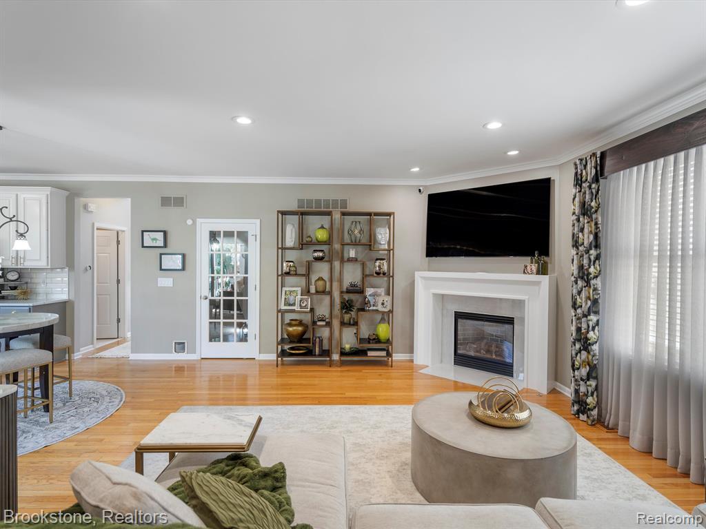 42650 Whitman Way, Novi, MI 48377 — Photo 13