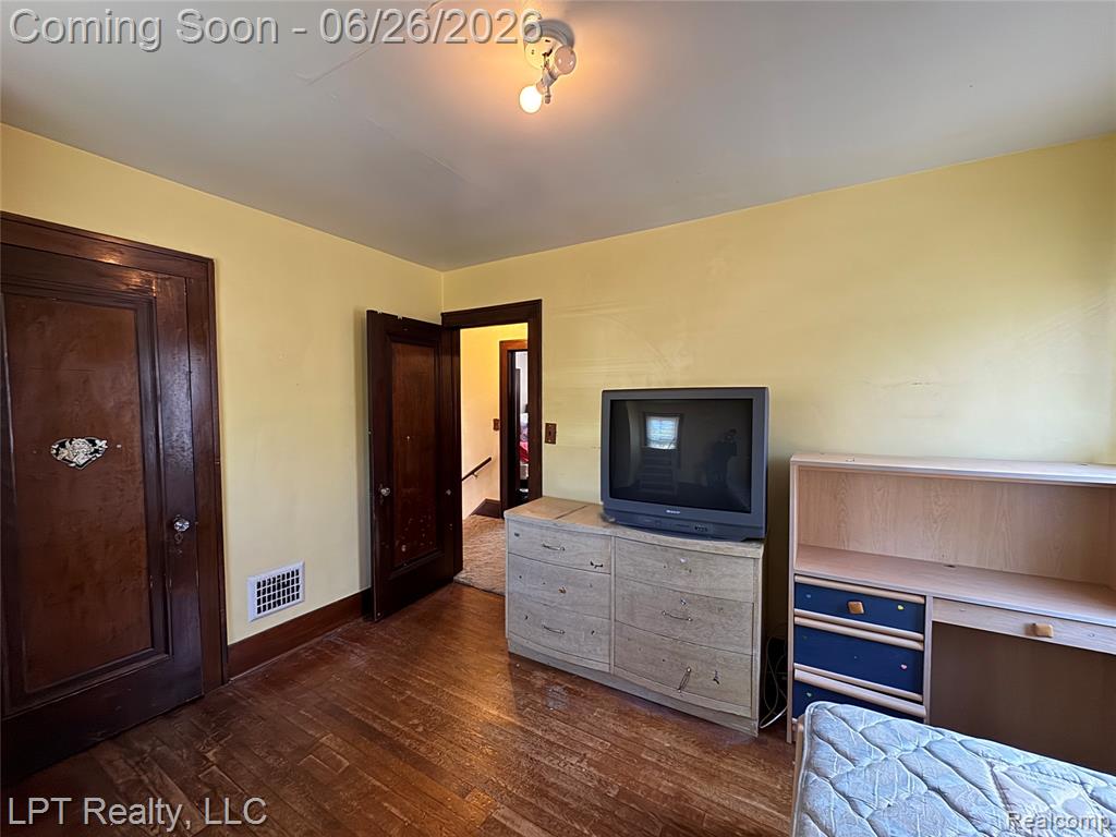942 2nd Street, Wyandotte, MI 48192 — Photo 11