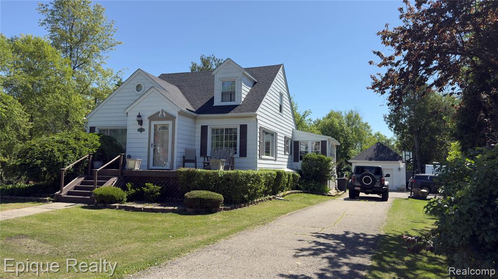 608 S Main Street, Capac, MI 48014