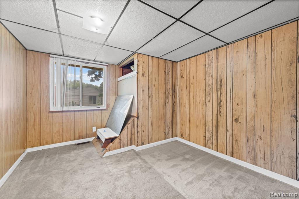 19227 Gudith Road, Trenton, MI 48183 — Photo 18