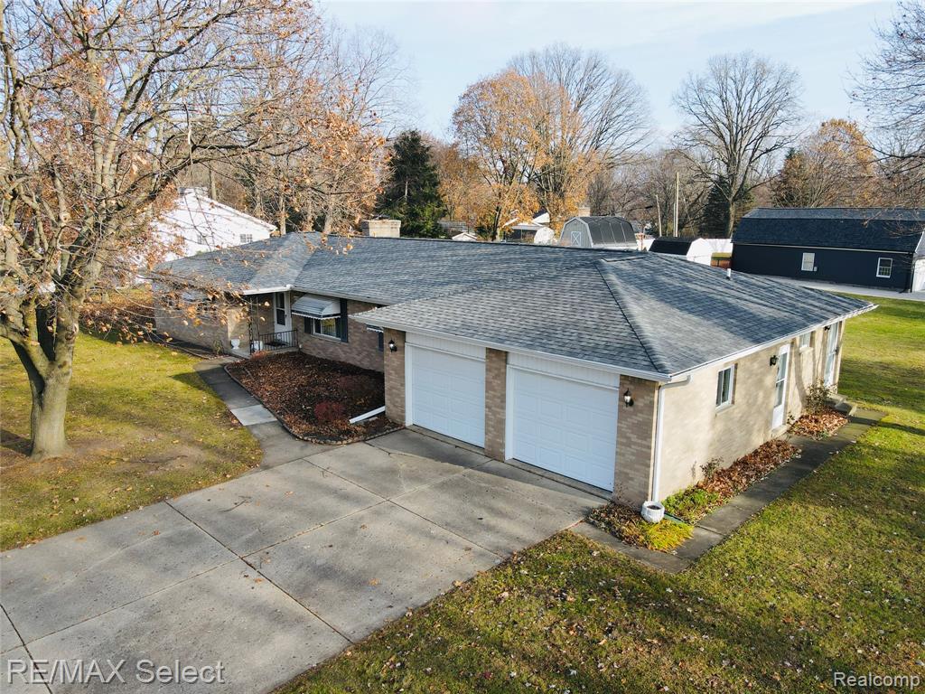 4290 Hedgethorn Circle, Burton, MI 48509 — Photo 2
