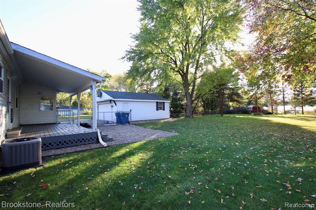 1426 Houston Drive, Swartz Creek, MI 48473 — Photo 23