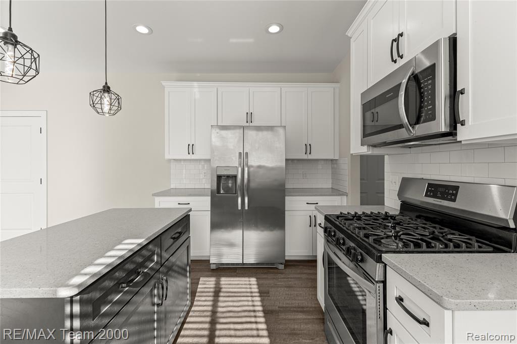 215 Clinton Street, Romeo, MI 48065 — Photo 13