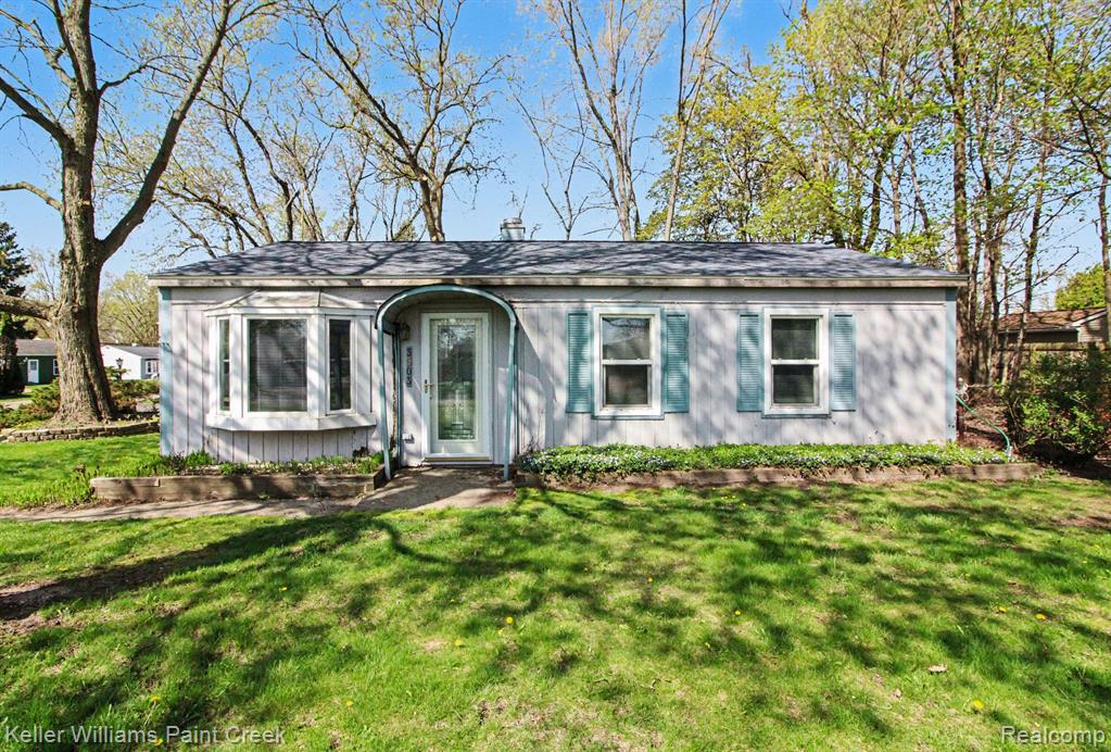 3503 Minton Road, Lake Orion, MI — front exterior