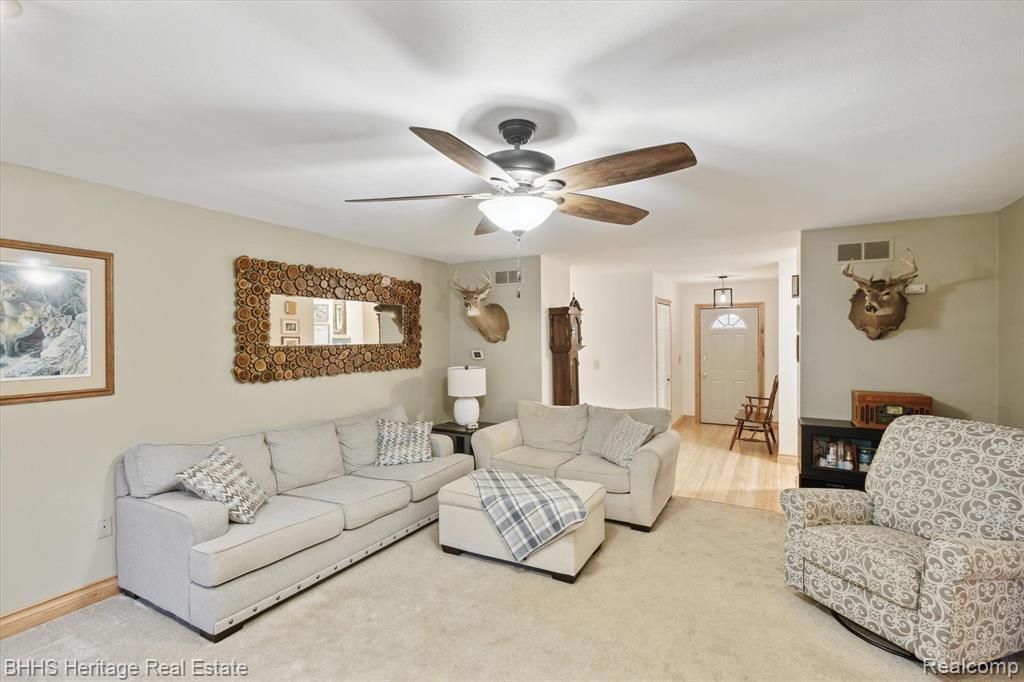 5904 W ALLEN Road, Fowlerville, MI 48836 — Photo 6