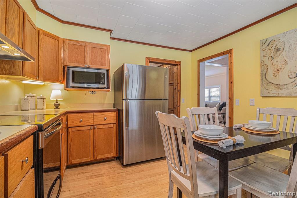 180 N Pasadena Street, Ypsilanti, MI 48198 — Photo 12