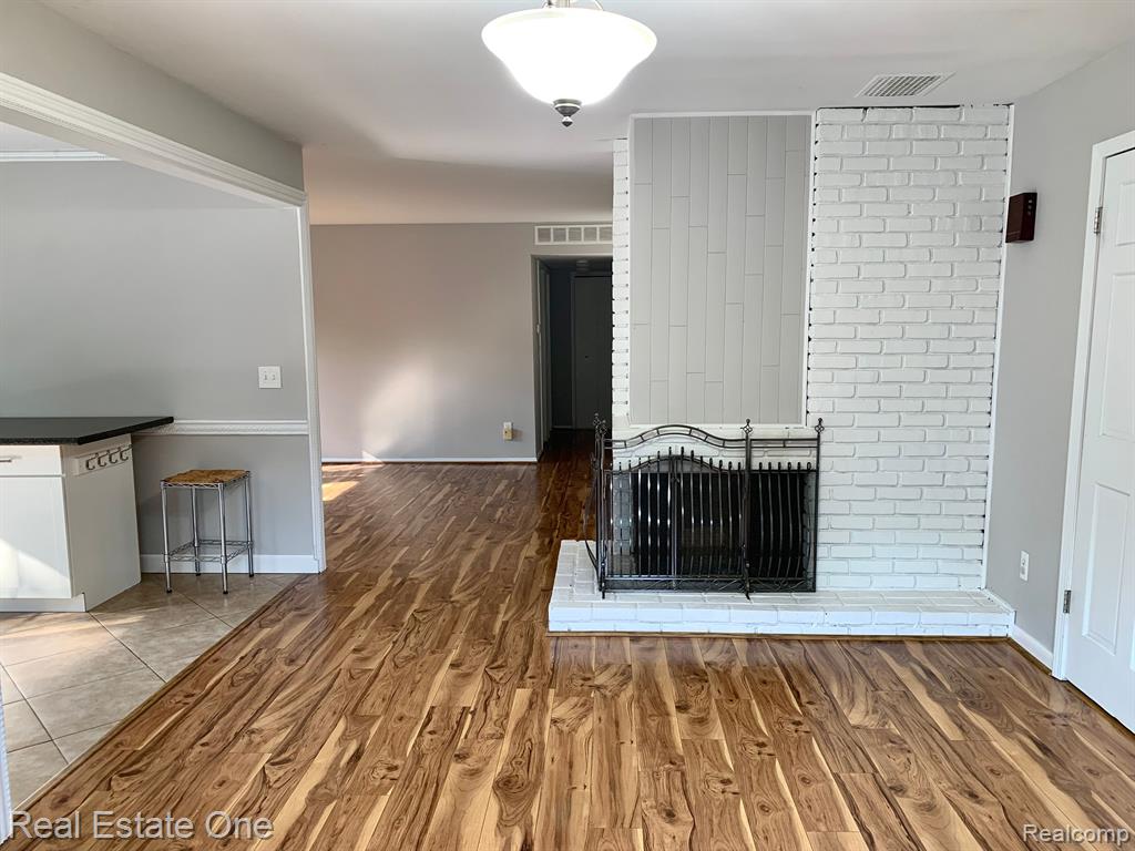 4757 HYDE PARK Drive, Troy, MI 48085 — Photo 3