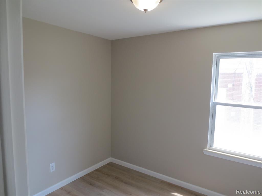 9535 Dixie, Redford, MI 48239 — Photo 18