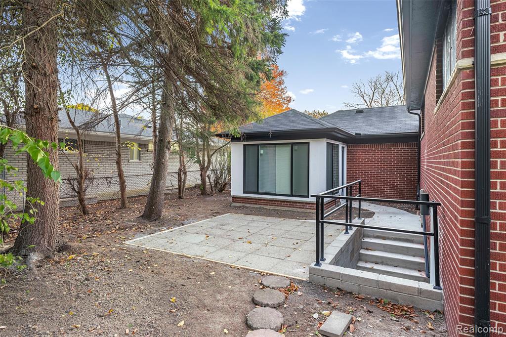 17240 Pontchartrain Blvd, Detroit, MI 48203 — Photo 49