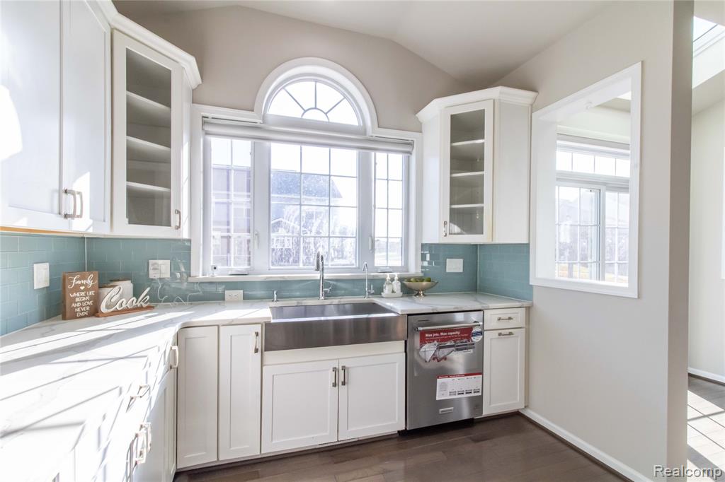 51077 Rockingham Drive, Canton, MI 48188 — Photo 26