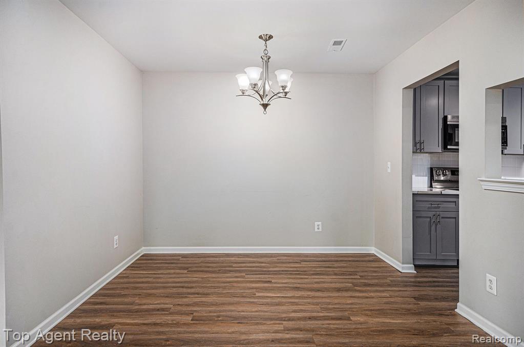 4184 Berkshire Drive, Sterling Heights, MI 48314 — Photo 7
