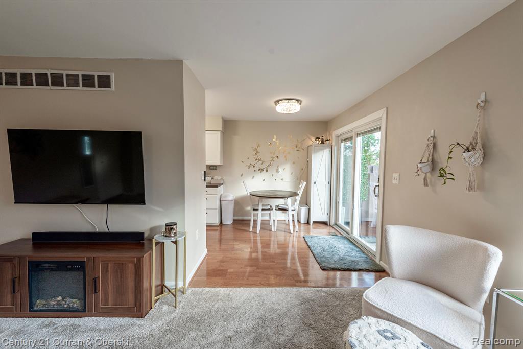 1745 WICKHAM Street, Royal Oak, MI 48073 — Photo 9